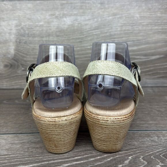 Dansko Marlow Women’s Sz 8.5-9/EU 39 Oyster Washed Leather Slingback Hook Sandal - Picture 4 of 10